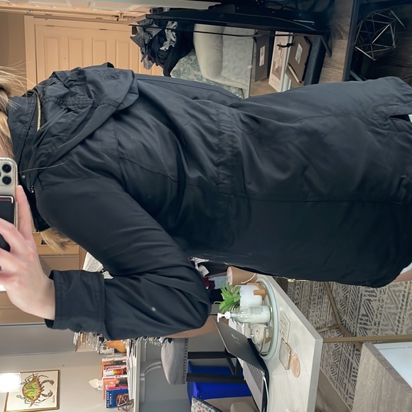 Michael Kors coat / jacket super comfy and the best on a rainy day - dress it up - Picture 3 of 13